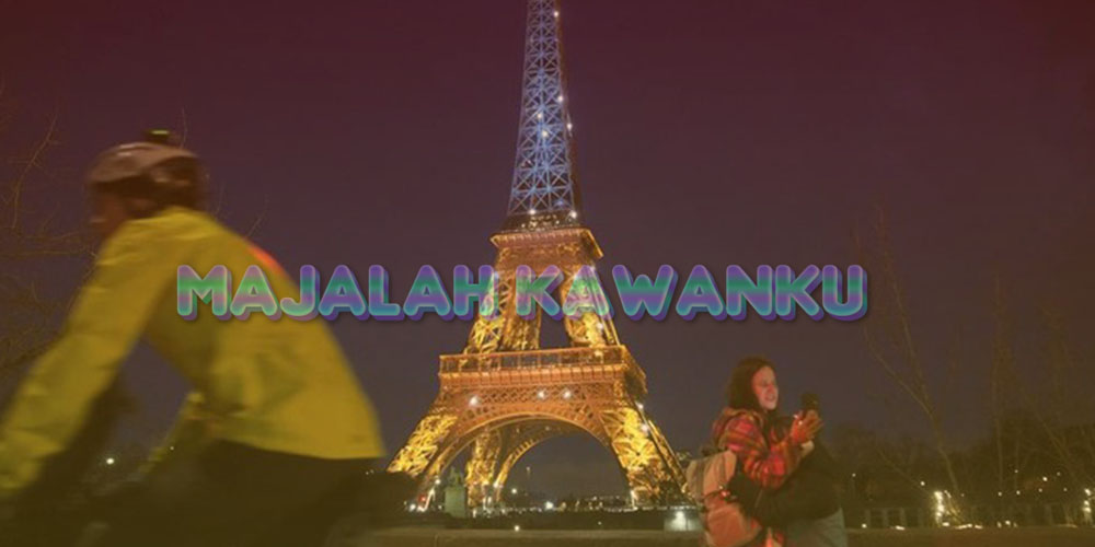 Eiffel Menyala Biru-Kuning Peringati Hari Kemerdekaan Ukraina